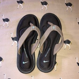 Nike flip flops